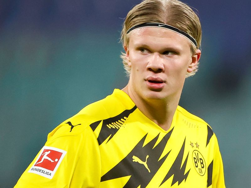 Dortmund tăng lương để giữ chân Haaland