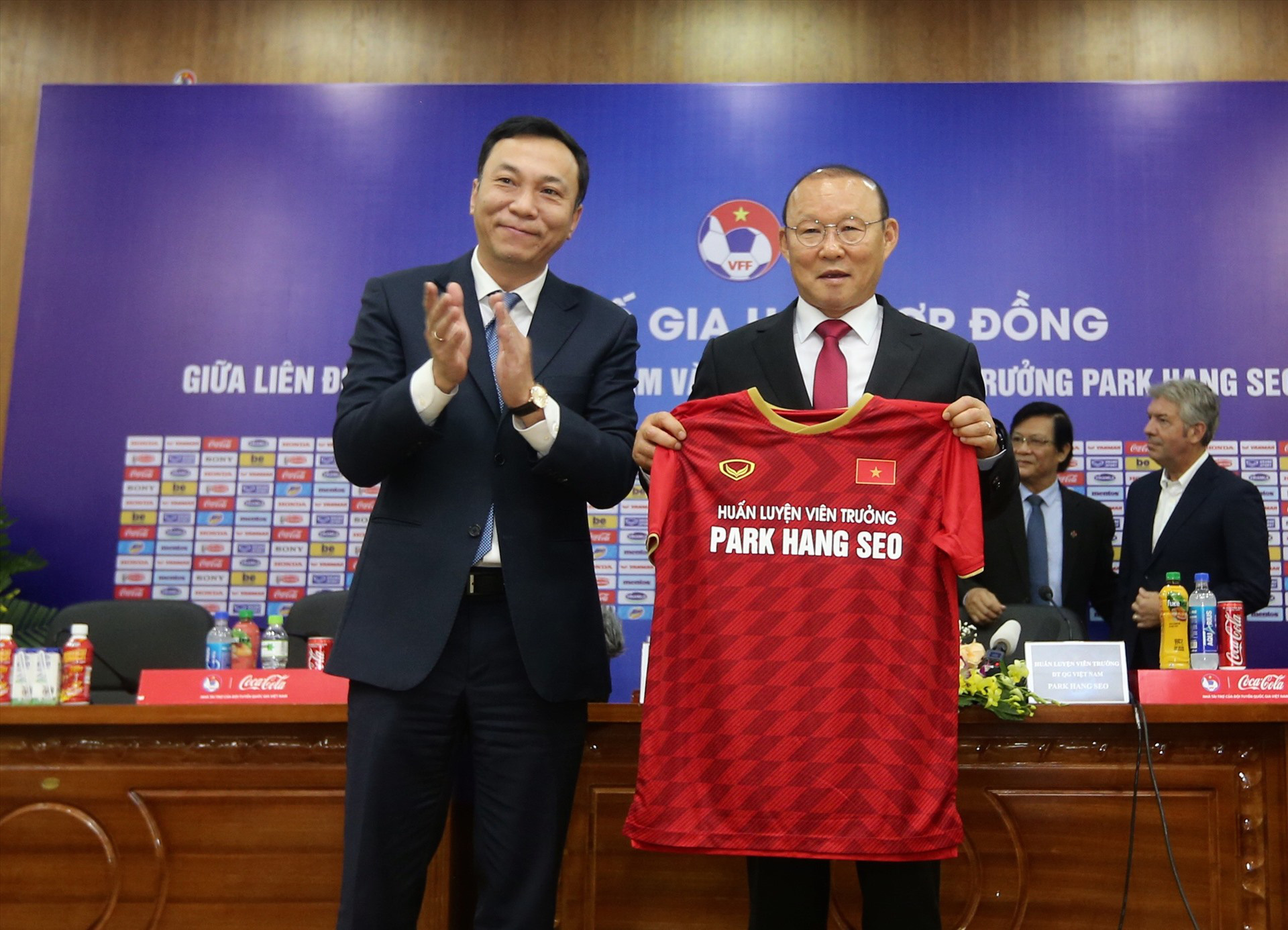 HLV Park Hang-seo đồng ý gắn bó thêm một năm với bóng đá Việt Nam đến ngày 31/1/2023