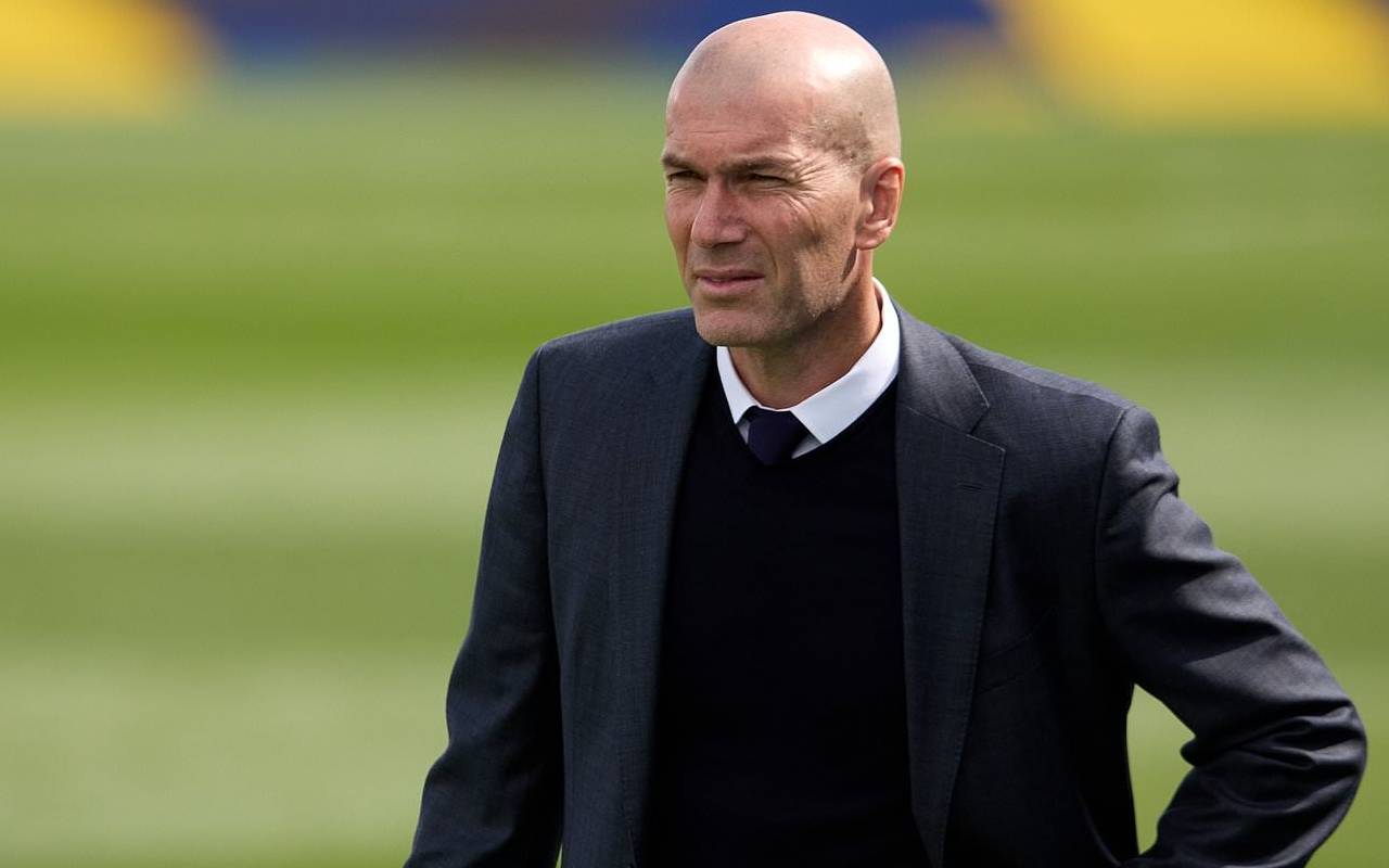 HLV Zidane đã có một cuộc gặp bí mật với PSG